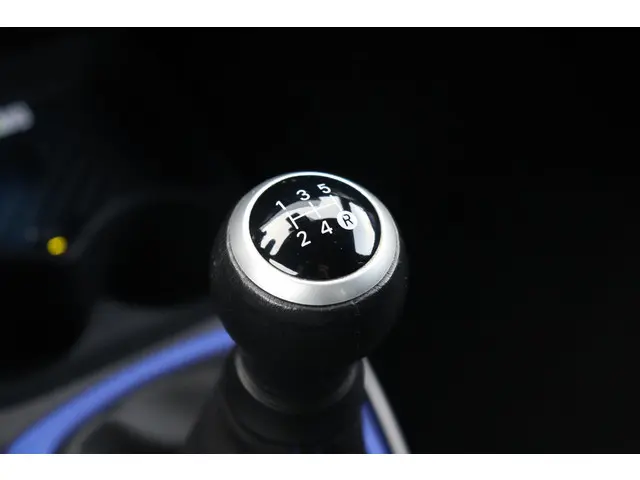 Toyota Aygo X 1.0 VVT-i MT Envy 2023 Benzine 17