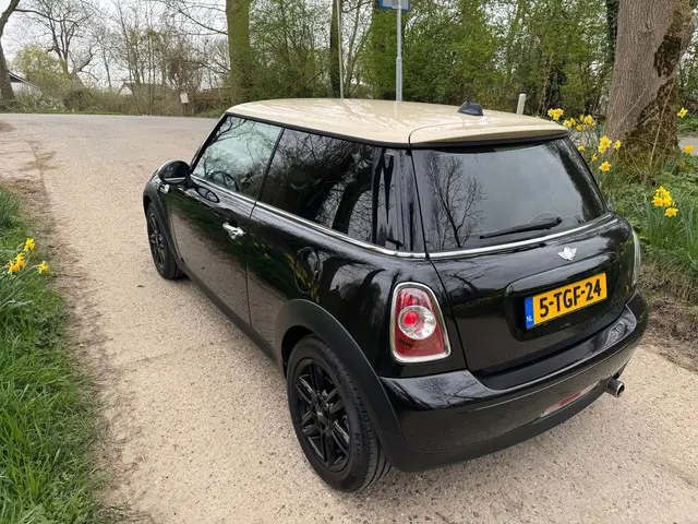 MINI One 1.6 55Kw/75Pk Chili 2014 Benzine
