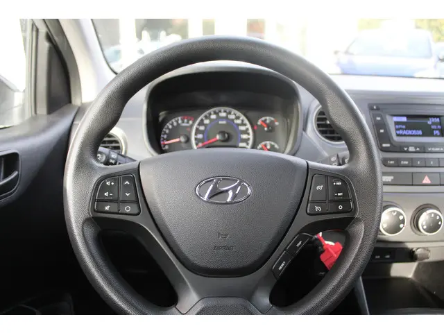 Hyundai i10 1.0i Comfort//Airco//Cruise!! 2018 Benzine 8