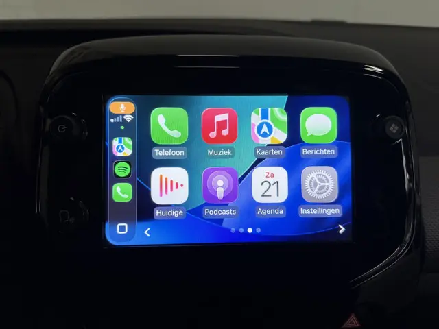 Peugeot 108 1.0 e-VTi Allure 2018 Benzine 4