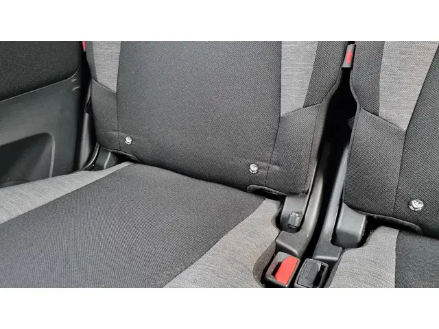 Citroën C4 Picasso 1.2 PureTech Selection 2017 Benzine 15
