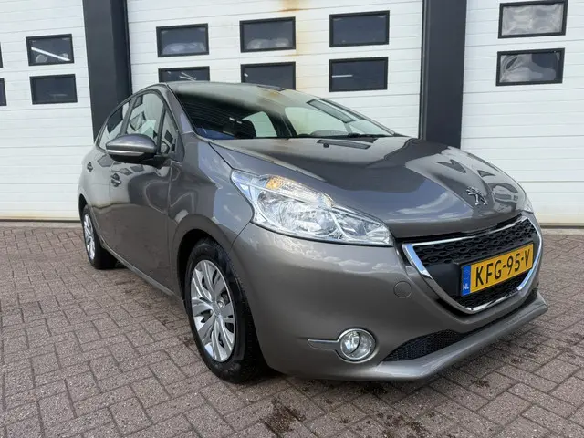 Peugeot 208 1.0 PureTech|Airco|Nieuwe riem 2015 Benzine 7