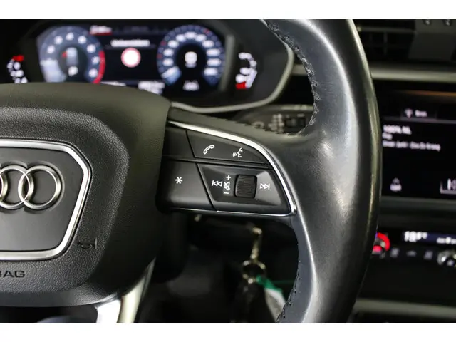 Audi Q3 35 TFSI Pro Line business 2020 Benzine 19