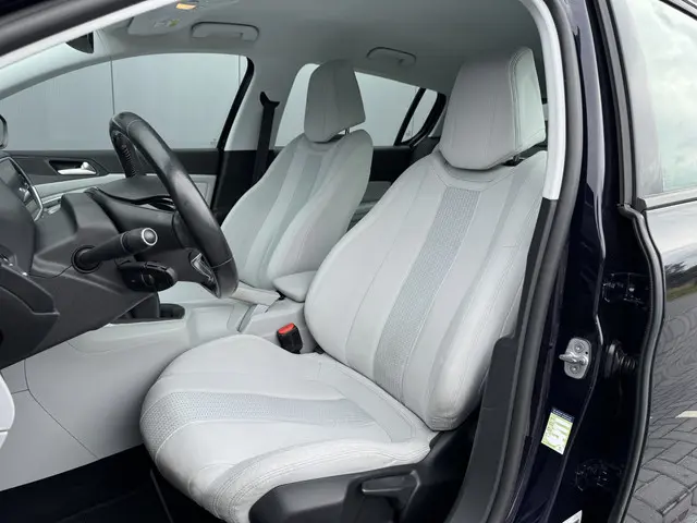 Peugeot 308 1.6 THP Active 2013 Benzine 4