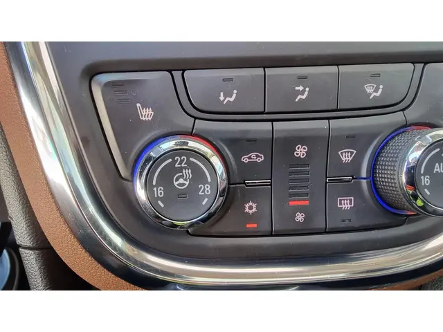 Opel Mokka 1.4 T Cosmo 4x4 2013 Benzine 37
