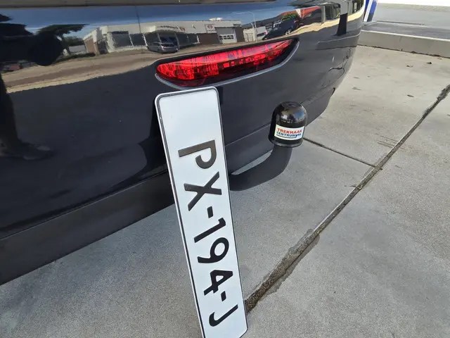 Peugeot 208 1.2 VTi NAVI/NAP/CRUISCONTROL 2017 Benzine 13