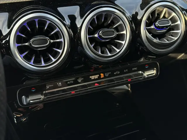 Mercedes-Benz CLA Aut. 180 AMG Sport 2024 Benzine 25