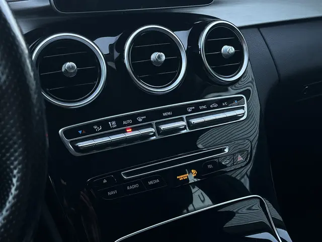 Mercedes-Benz C-Klasse 180 Prestige 2014 Benzine 11
