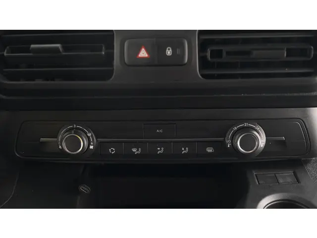 Peugeot Partner 1.5 BlueHDi 100 S&S L1 2023 Diesel 38
