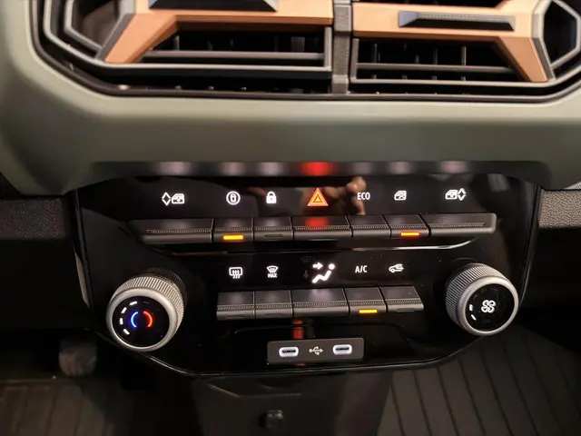 Dacia Spring Extreme 65 26.8 kWh 2025 Elektrisch 24