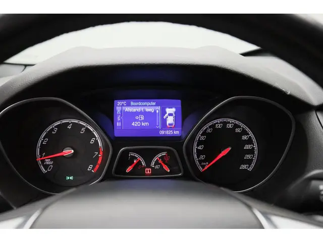 Ford Focus 2.0 EcoBoost ST-2 2012 Benzine 35
