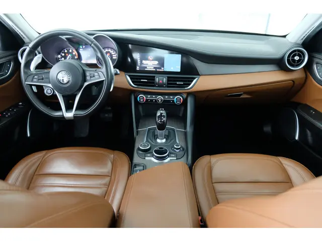 Alfa Romeo Giulia 2.0T Super 2017 Benzine 3