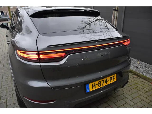 Porsche Cayenne Coupé 3.0 E-Hybrid 2020 Hybride Benzine 15