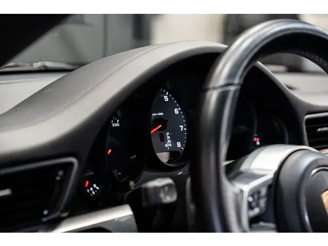 Porsche 911 3.0 Carrera 4S 2016 Benzine 12