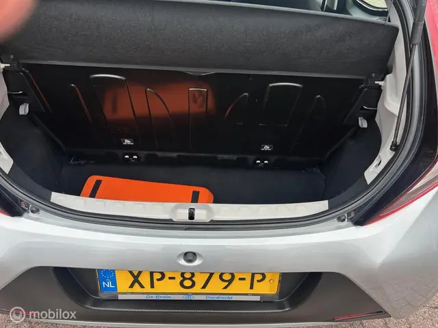 Toyota Aygo 1.0 VVT-i x-fun 2019 Benzine 6