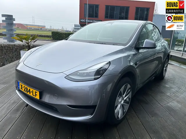 Tesla Model Y RWD 58 kWh 2023 Elektrisch