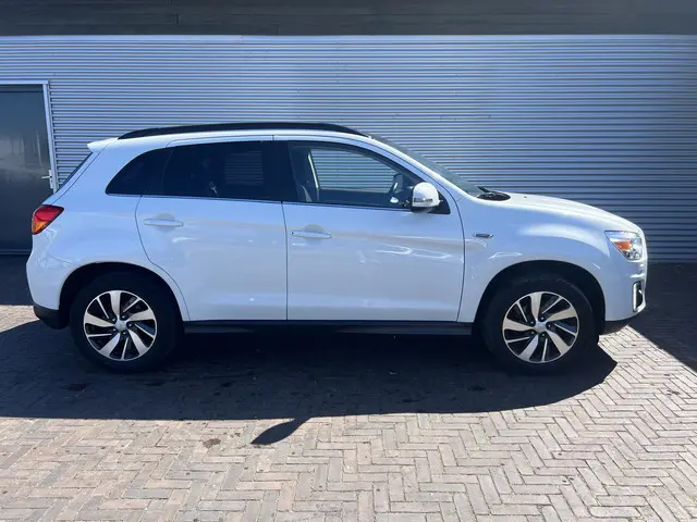 Mitsubishi ASX 1.6 Cleartec Intense+ 2015 Benzine 5