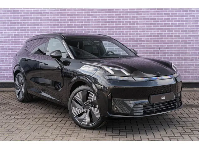 Lynk & Co 08 1.5 More 2025 Hybride Benzine 7