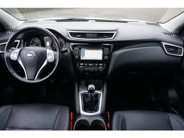 Nissan QASHQAI 1.2 Premier Edition 2014 Benzine 8