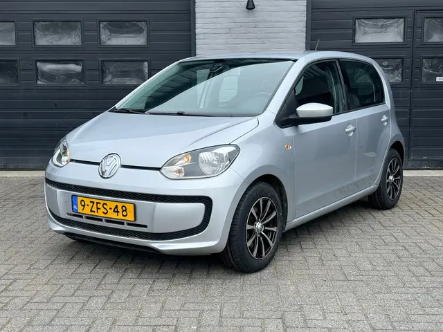 Volkswagen up! 1.0 move up! BlueMotion 2015 Benzine 3
