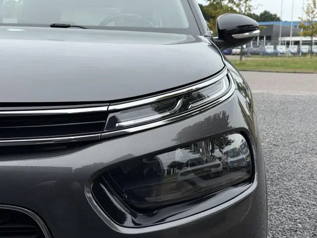 Citroën C4 Cactus 1.2 PureTech Feel 2018 Benzine 34