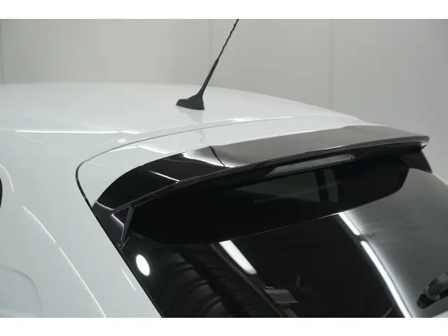 Peugeot 208 PureTech 100 Allure Pack 2023 Benzine 21