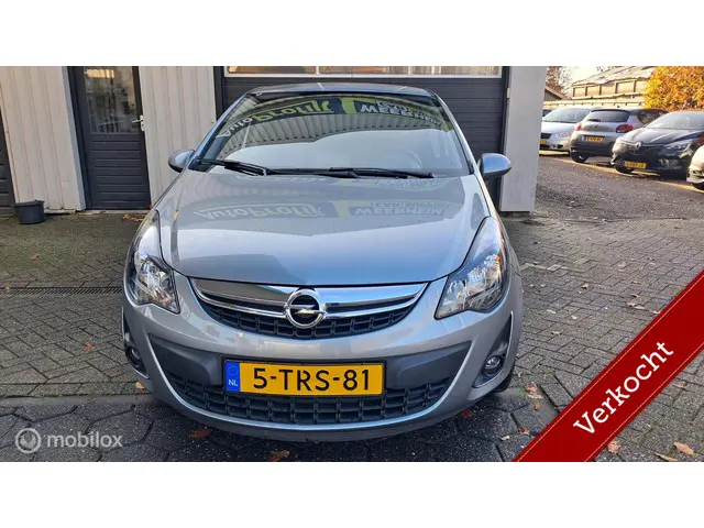 Opel Corsa 1.2-16V Design Edition 18000 KM!! 2014 Benzine 2