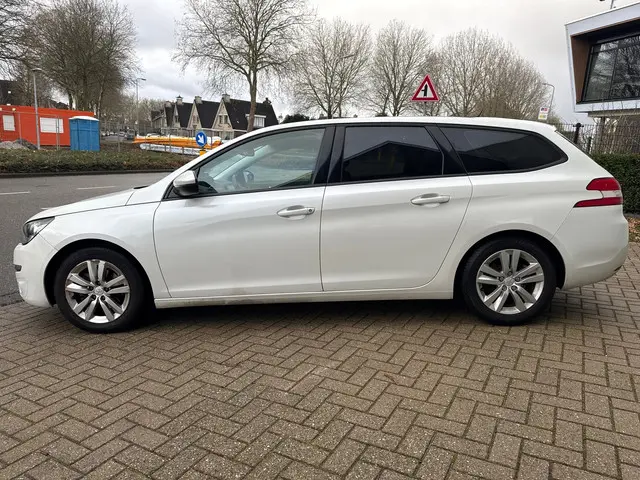 Peugeot 308 SW 1.2 PureTech Active 2014 Benzine 6