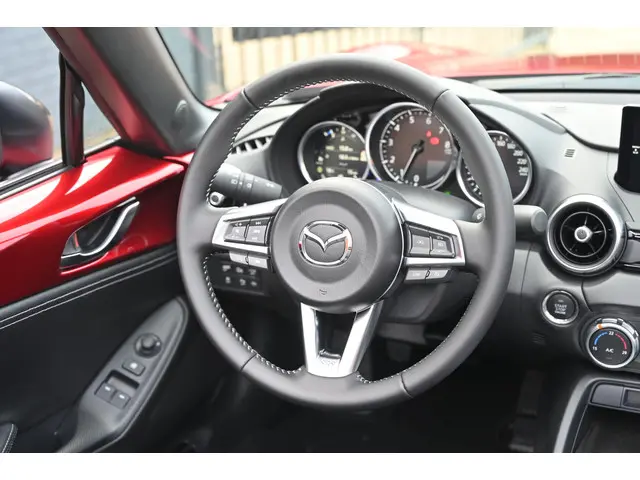 Mazda MX-5 SkyActiv-G 132 6MT Homura 2026 Benzine 32