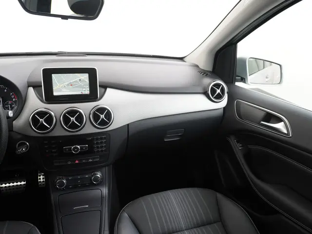 Mercedes-Benz B-Klasse 180 Ambition 2013 Benzine 17