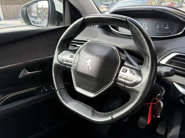Peugeot 3008 1.2 PureTech Allure 2017 Benzine 11