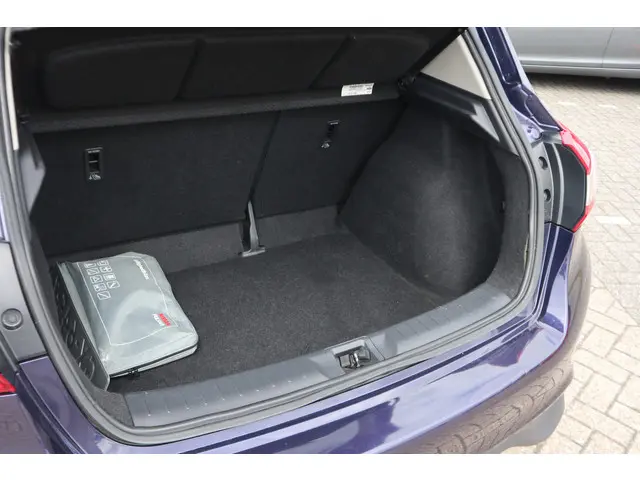 Nissan Pulsar 1.2 DIG-T Connect Edition 2015 Benzine 31