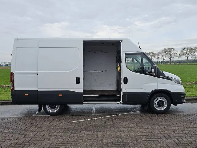 Iveco Daily 35S16 2023 Diesel 13