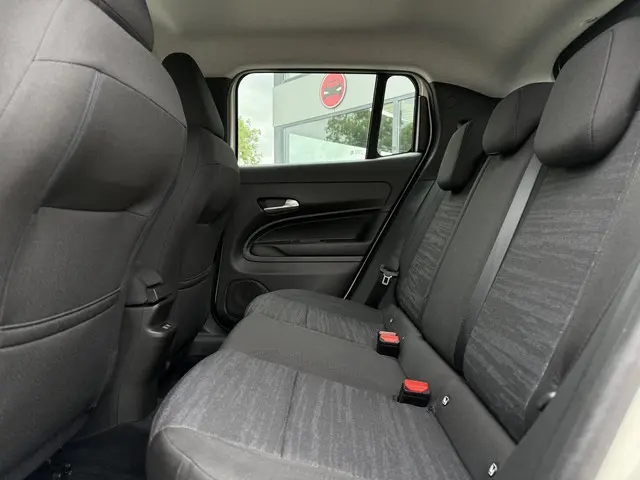 Jeep Avenger Longitude 54 kWh Aut. 2024 Elektrisch 16