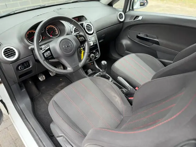 Opel Corsa 1.4-16V |Airco| Sportstoelen| 2012 Benzine 8