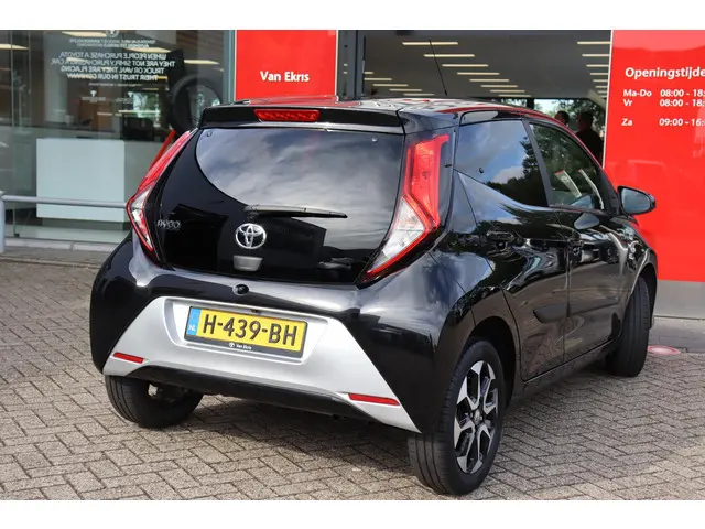 Toyota Aygo 1.0 VVT-i x-cite 2020 Benzine 12