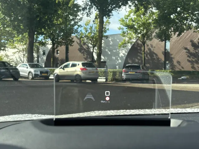 Citroën ë-C4 Shine 50 kWh 2022 Elektrisch 27