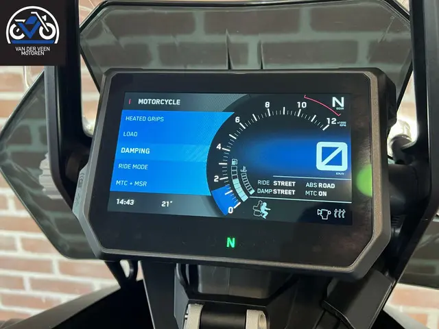 KTM 1290 Super Adventure S ABS 2019 Benzine 12