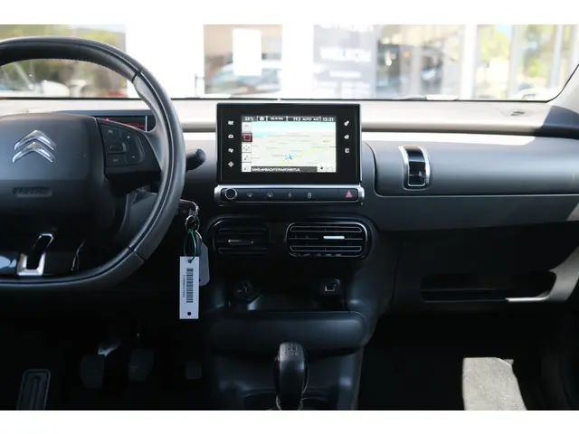 Citroën C4 Cactus 1.2 PureTech Shine 2017 Benzine 41