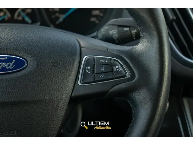 Ford C-MAX 1.5 Titanium 2015 Benzine 15