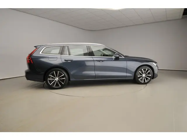 Volvo V60 2.0 B4 MHEV diesel R-Design 2021 Diesel 3