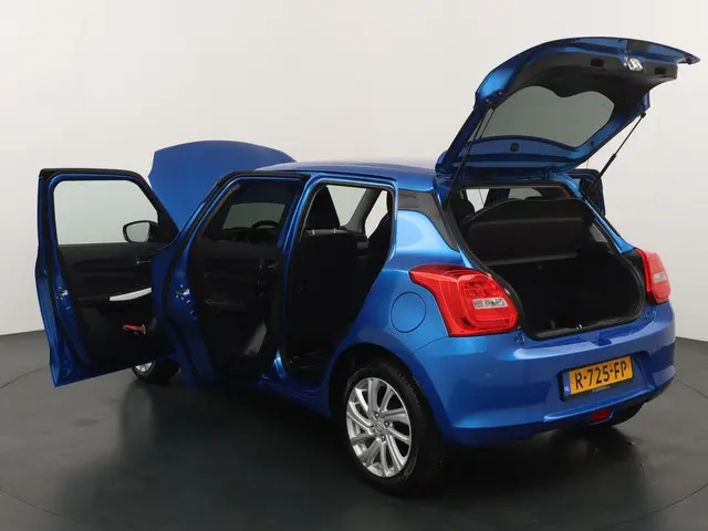 Suzuki Swift 1.2 Select Smart Hybrid 2022 Benzine 19