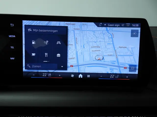 BMW 1 Serie 5-deurs 120 2025 Benzine 20