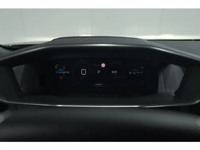 Peugeot 2008 PureTech 130 EAT8 GT 2024 Benzine 45