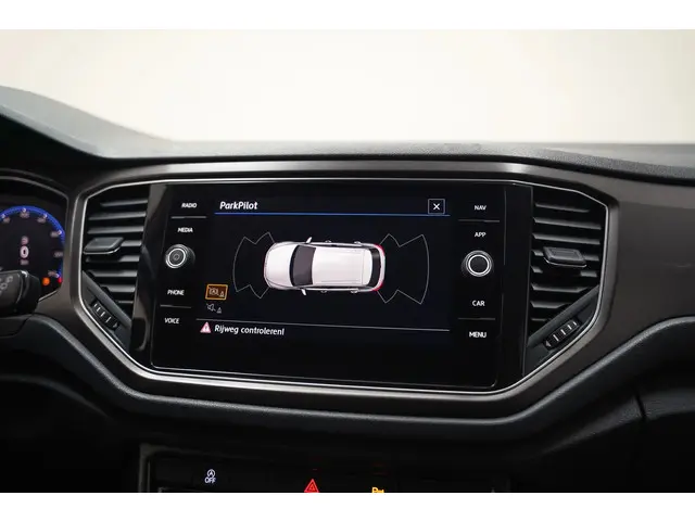 Volkswagen T-Roc 1,0 TSI Style [ACC, AC, LED] 2018 Benzine 7