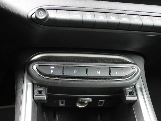 Jeep Avenger 1.2T 4xe Overland 2025 Hybride Benzine 17