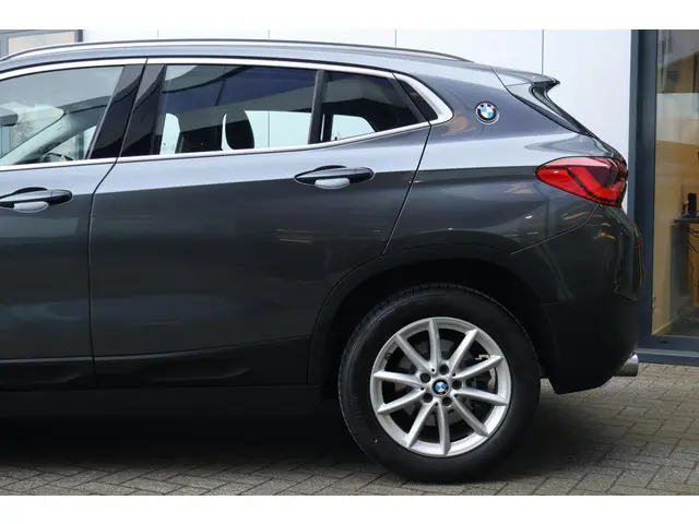 BMW X2 sDrive20i Executive 2018 Benzine 5