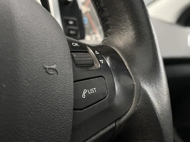 Peugeot 2008 1.2 PureTech Active 2016 Benzine 17