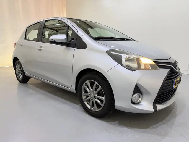 Toyota Yaris HB 1.0 VVt-i Aspiration 2015 Benzine