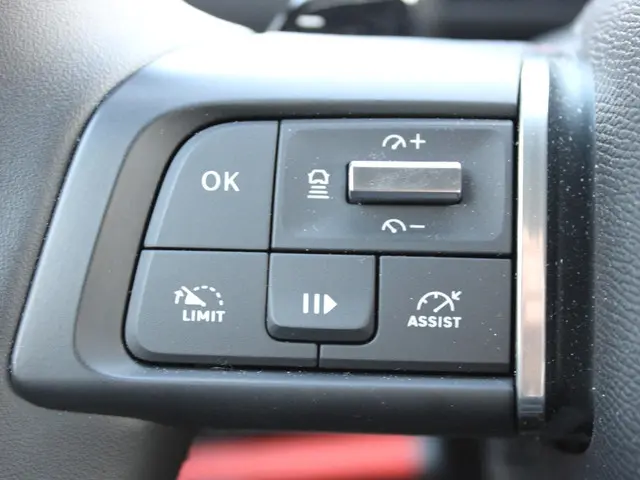 Citroën C4 HYBRID 145 BUSINESS 2025 Hybride Benzine 26